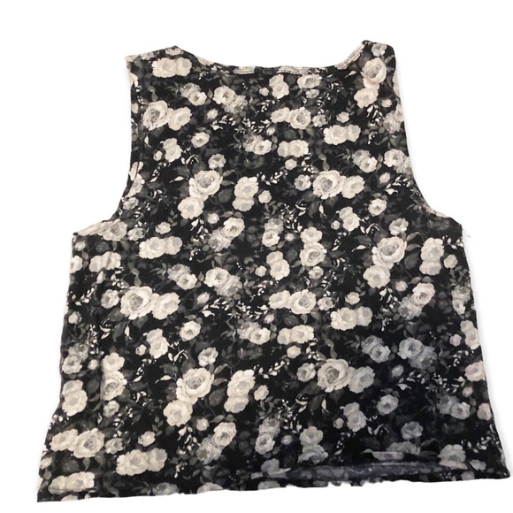 Map To Mars Floral Crop Top - Picture 2 of 4